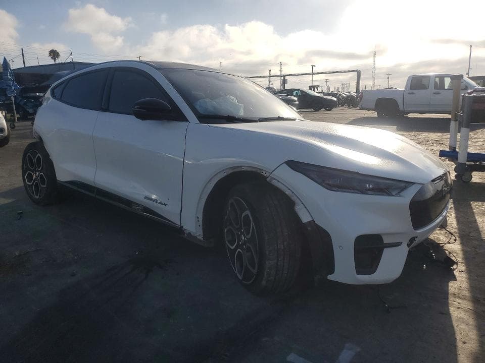 2021 FORD MUSTANG MACH-E GT 4