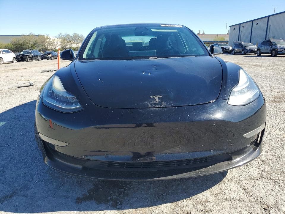 2018 TESLA MODEL 3 5