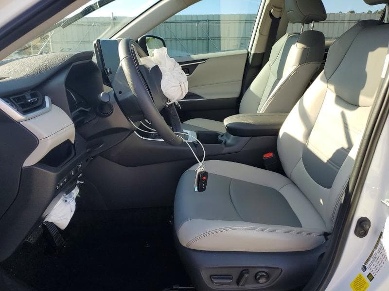 2024 TOYOTA RAV4 XLE PREMIUM 7
