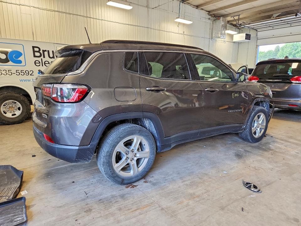 2023 JEEP COMPASS LATITUDE 3