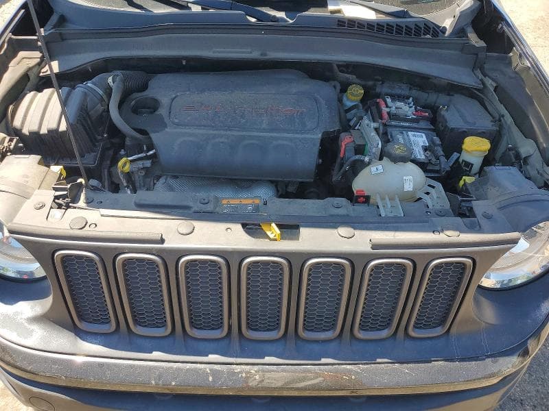 2018 JEEP RENEGADE TRAILHAWK 12
