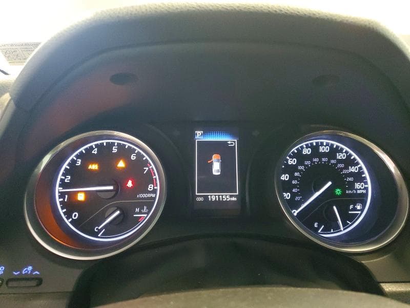 2018 TOYOTA CAMRY SE 9