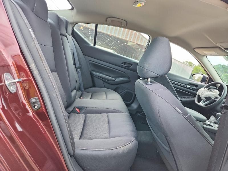 2024 NISSAN ALTIMA SV 10