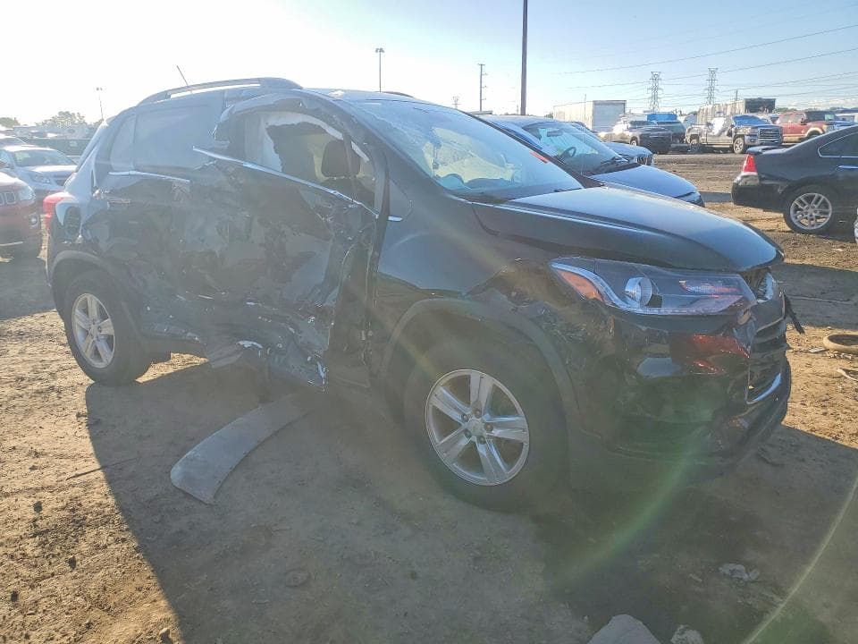 2020 CHEVROLET TRAX 1LT 4
