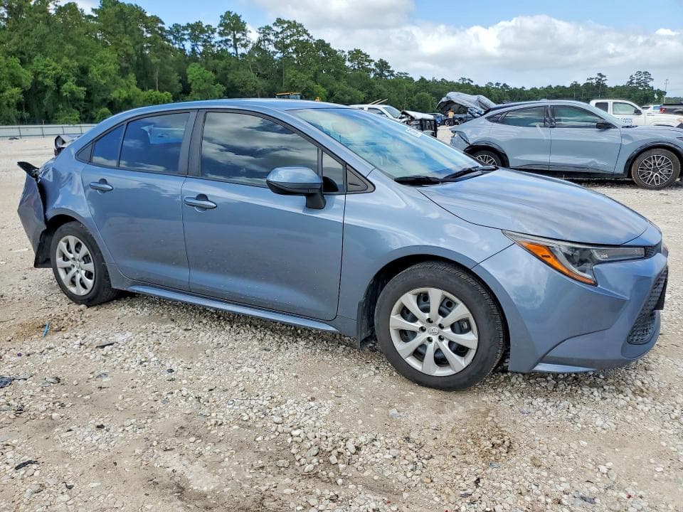 2022 TOYOTA COROLLA LE 4