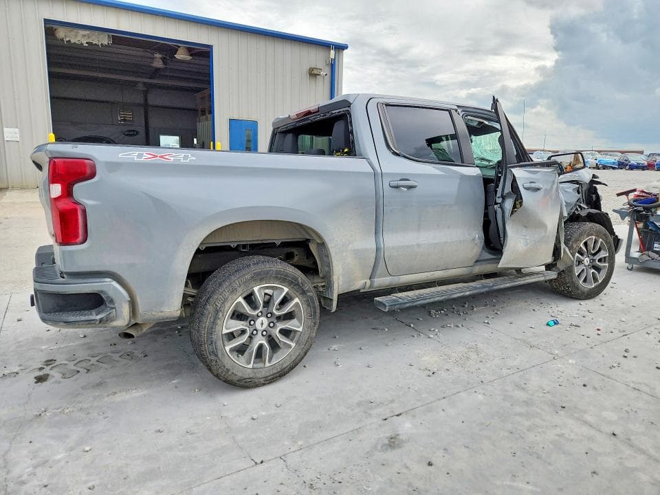 2025 CHEVROLET SILVERADO K1500 RST 3