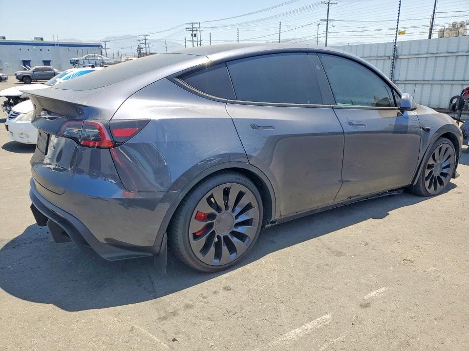 2023 TESLA MODEL Y 3