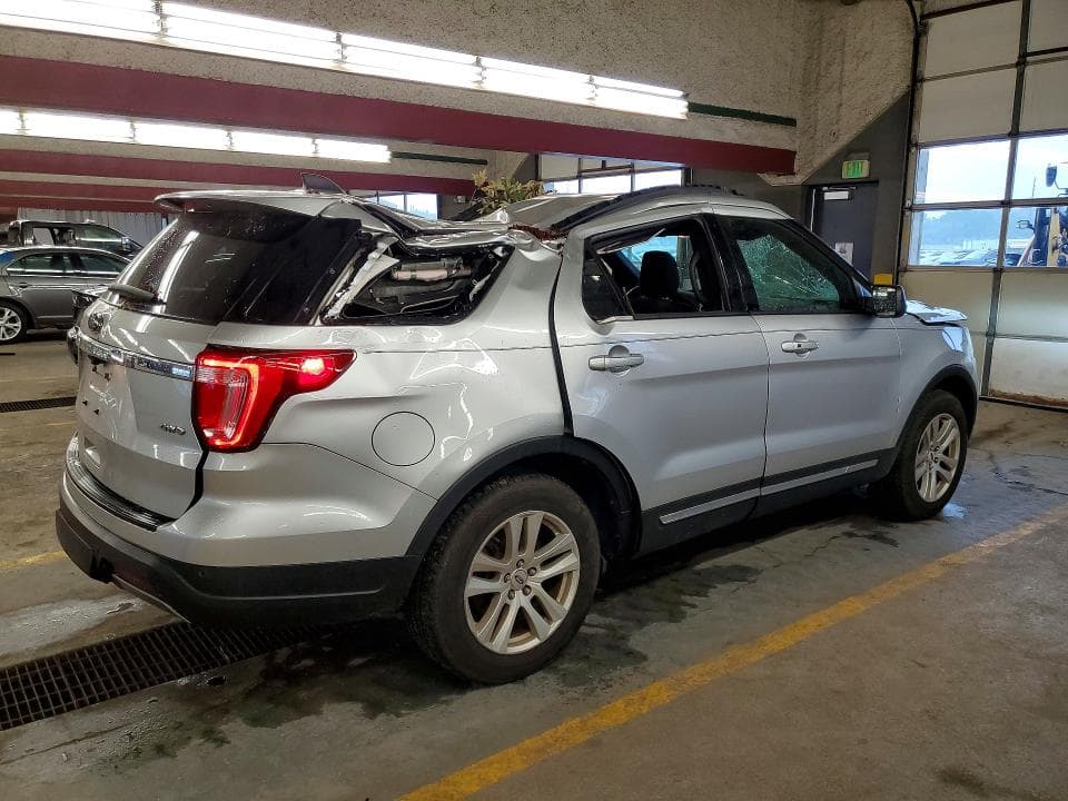 2019 FORD EXPLORER XLT 3