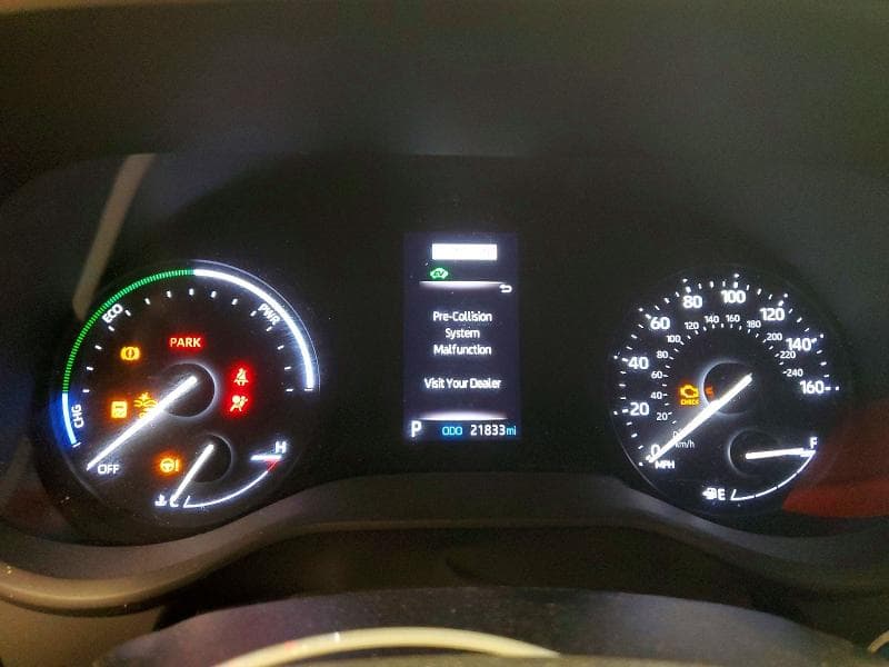 2024 TOYOTA SIENNA LE 9