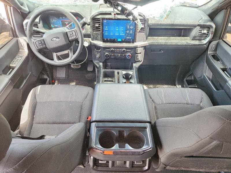 2025 FORD F150 STX 8
