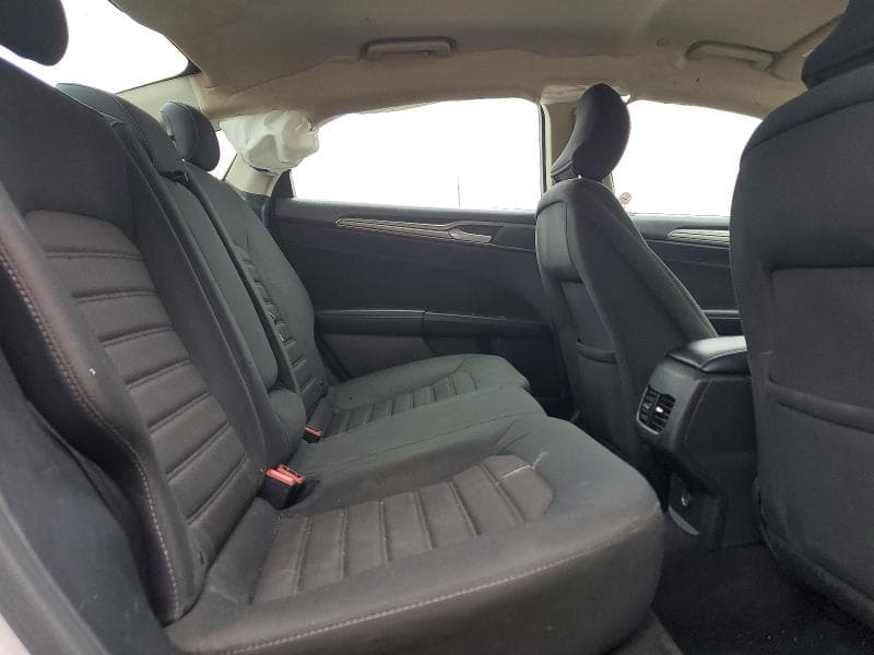 2019 FORD FUSION SE 10
