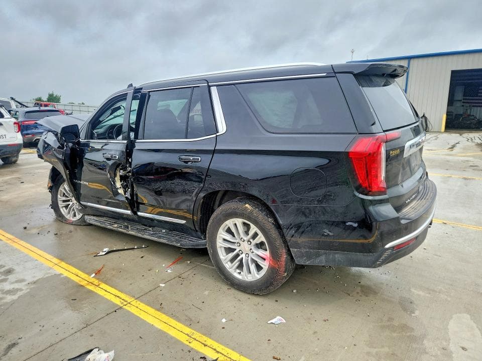 2022 GMC YUKON SLT 2