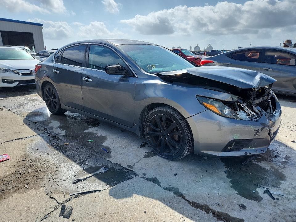 2017 NISSAN ALTIMA 2.5 SR 4