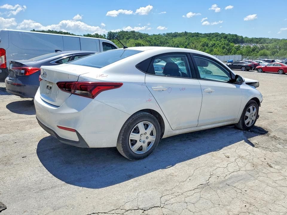 2021 HYUNDAI ACCENT SE 3