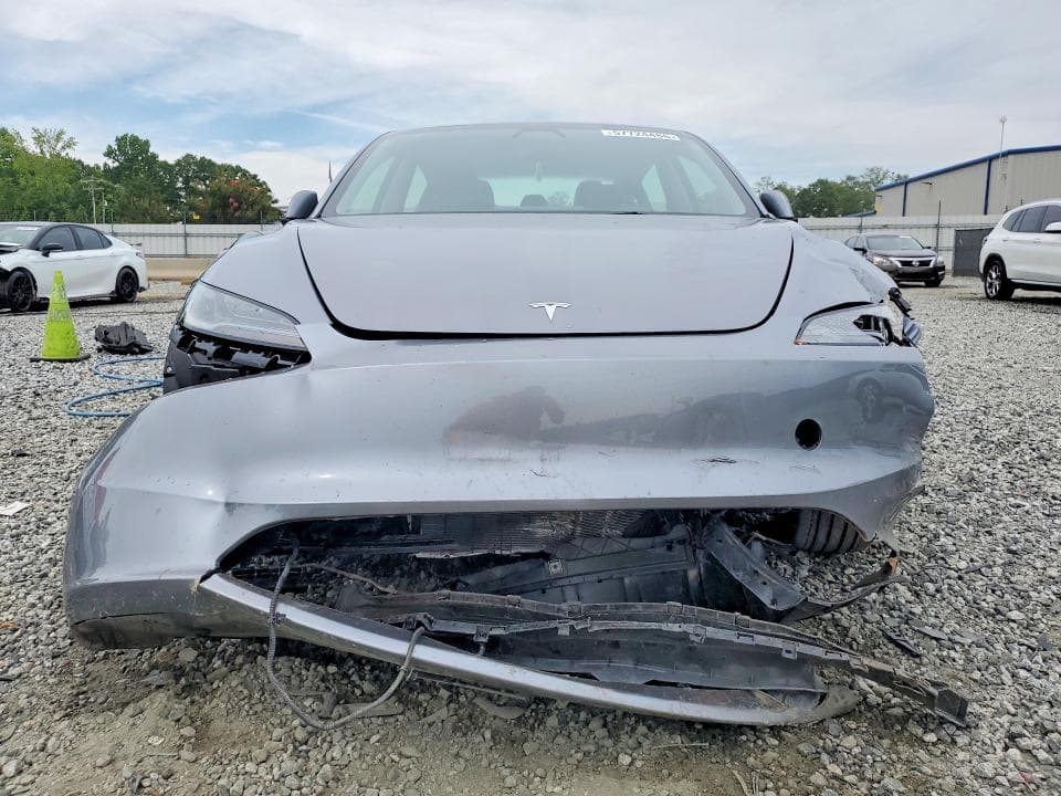 2025 TESLA MODEL 3 5