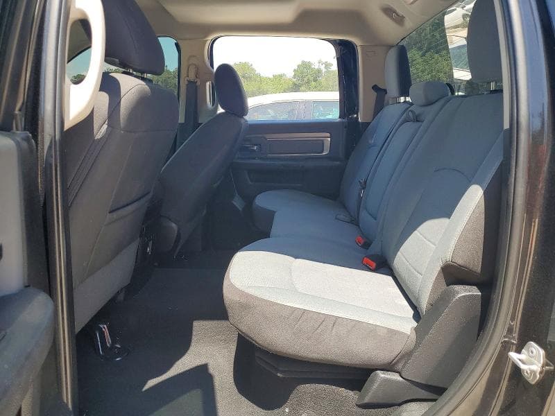 2022 RAM 1500 CLASSIC SLT 10