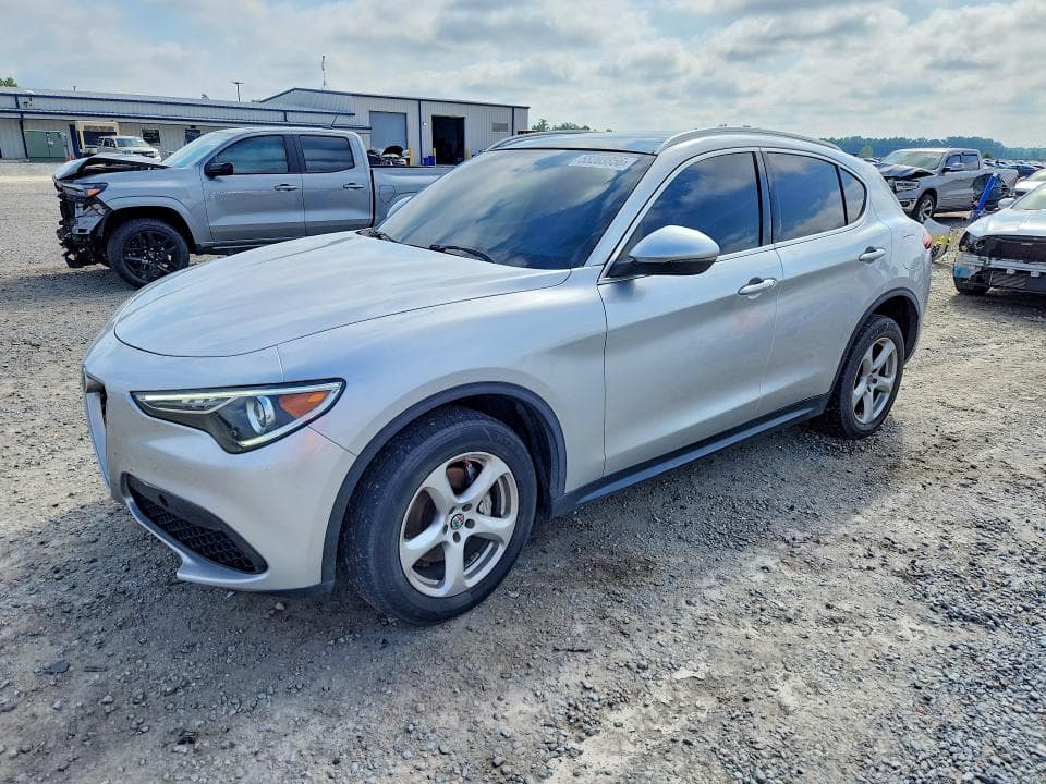2018 ALFA ROMEO STELVIO - 1