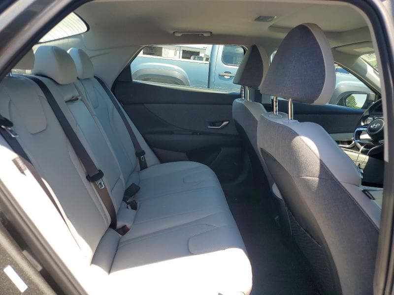 2026 HYUNDAI ELANTRA LIMITED 10