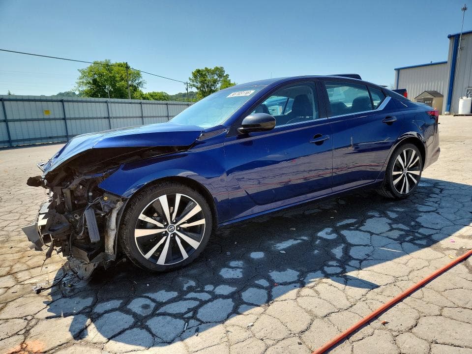 2021 NISSAN ALTIMA SR
