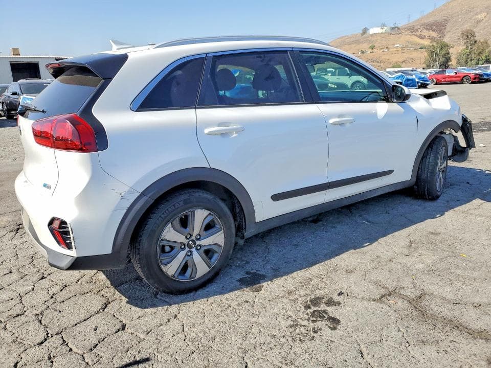 2021 KIA NIRO LX 3