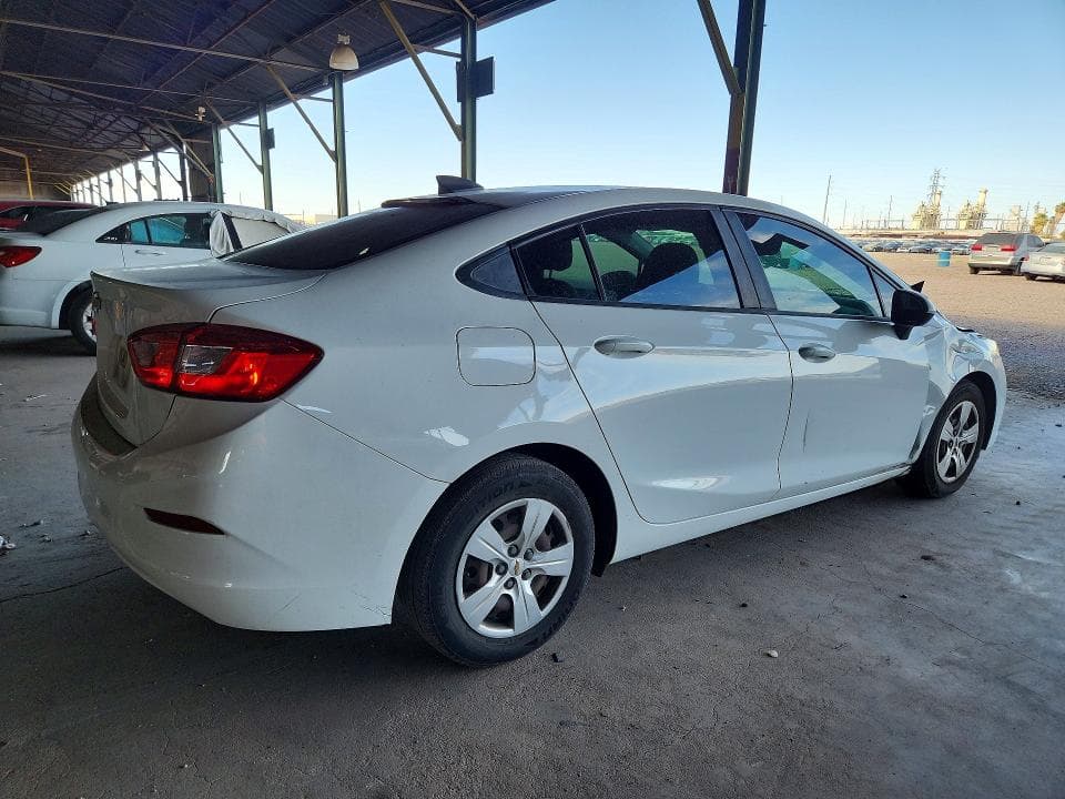 2018 CHEVROLET CRUZE LS 3