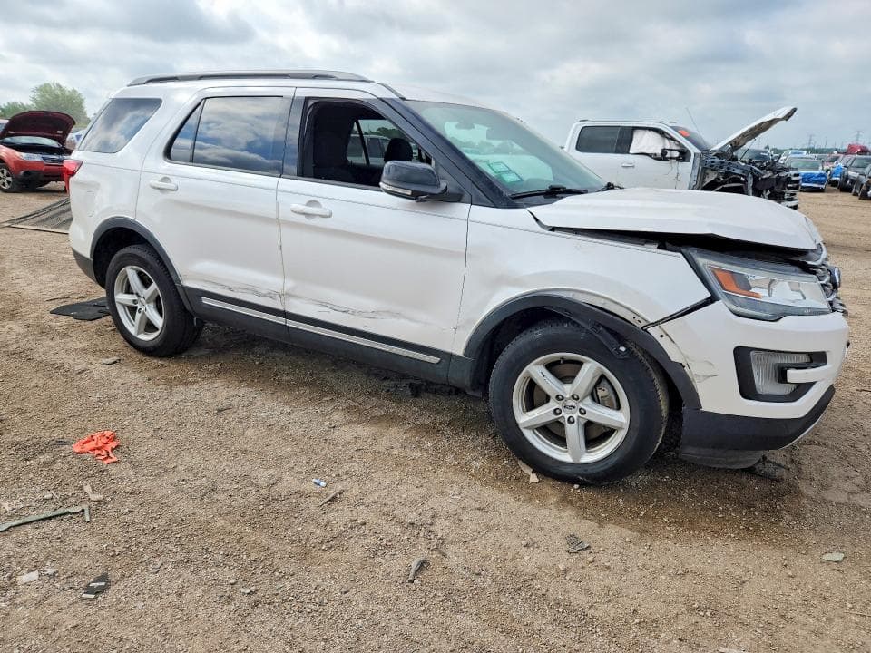 2017 FORD EXPLORER XLT 4