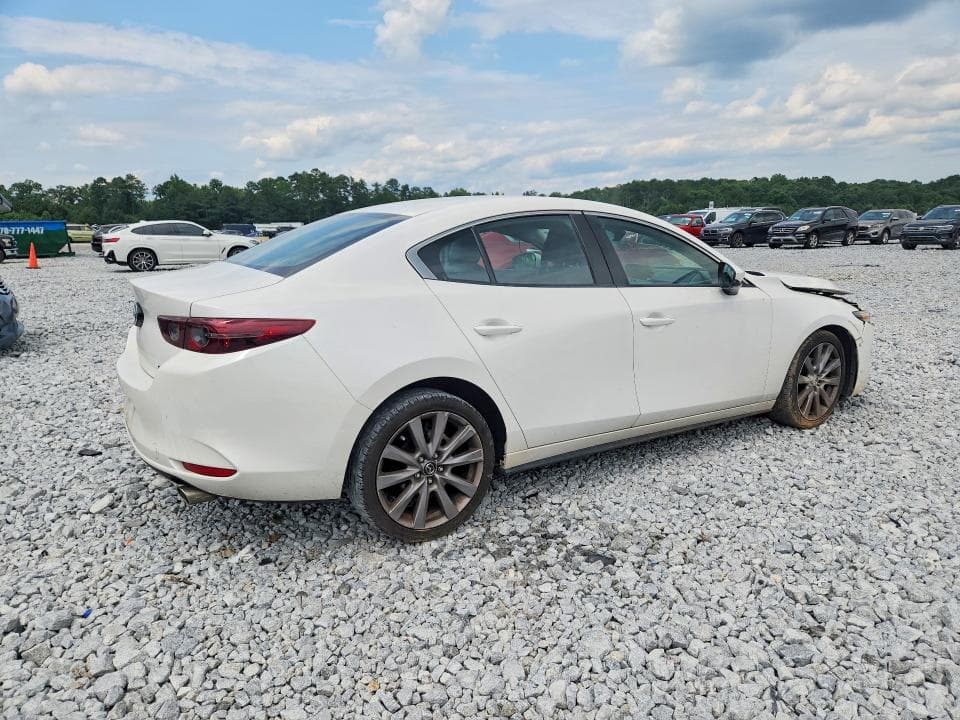 2021 MAZDA 3 SELECT 3