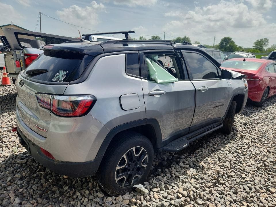 2019 JEEP COMPASS TRAILHAWK 3
