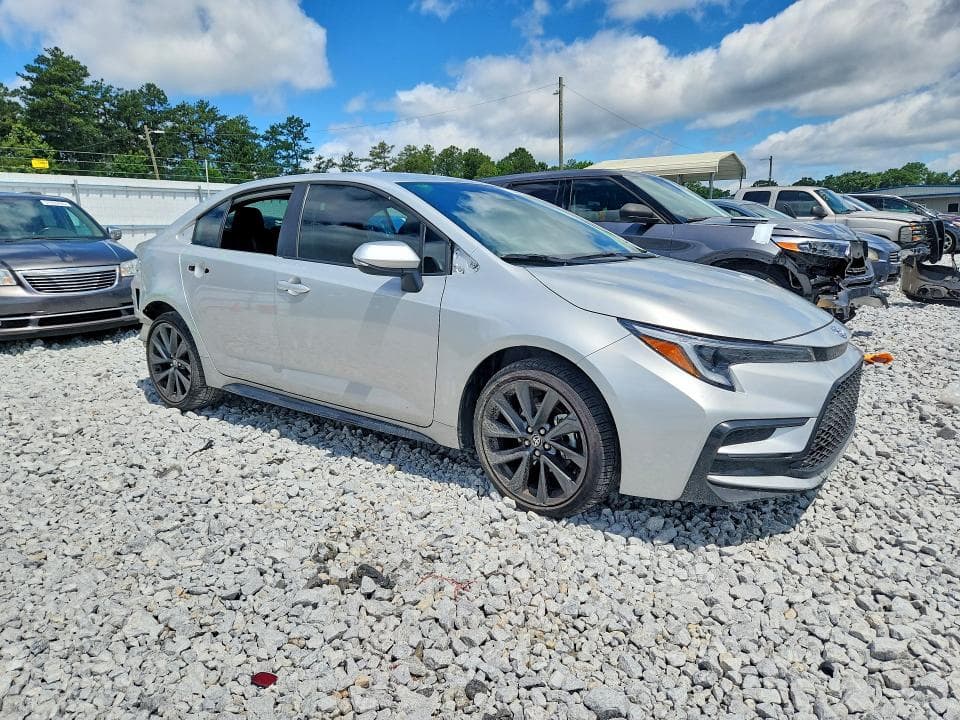 2025 TOYOTA COROLLA SE 4