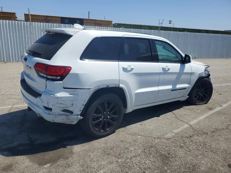 2017 JEEP GRAND CHEROKEE LAREDO 3