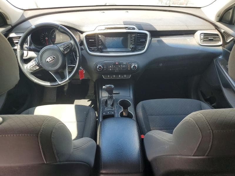 2018 KIA SORENTO LX V6 8