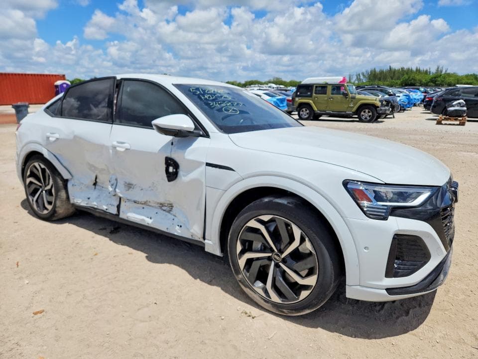 2024 AUDI Q8 E-TRON SPORTBACK PREMIUM PLUS 4