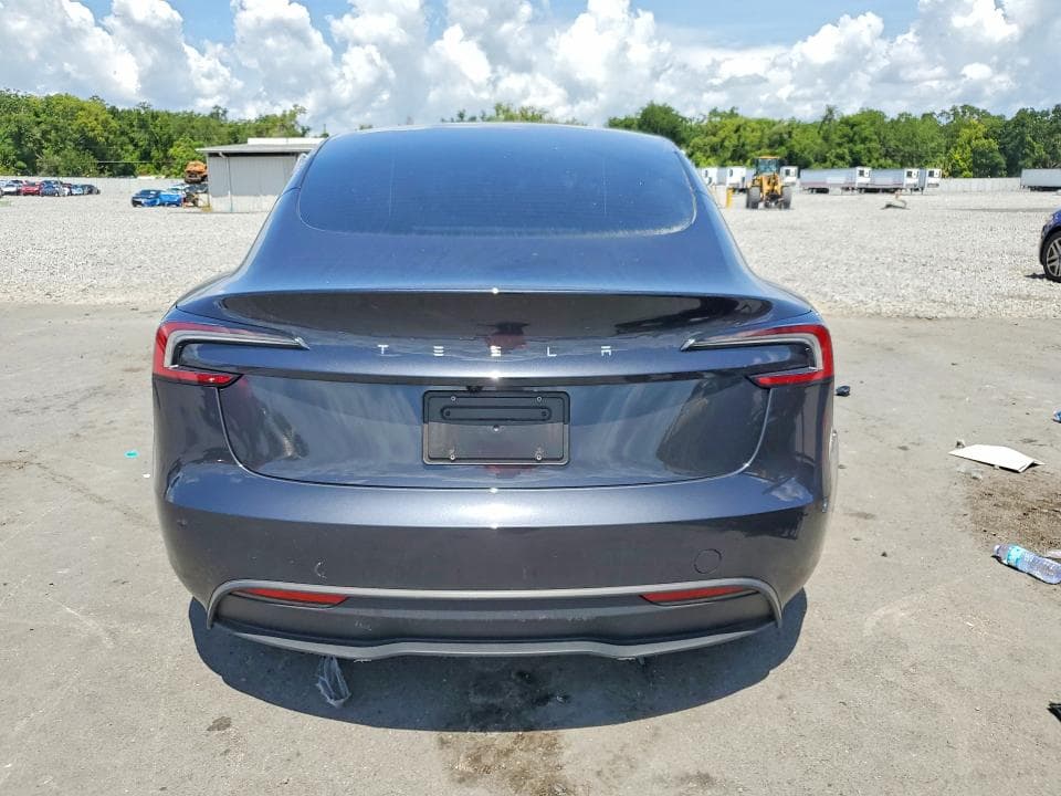 2025 TESLA MODEL 3 6