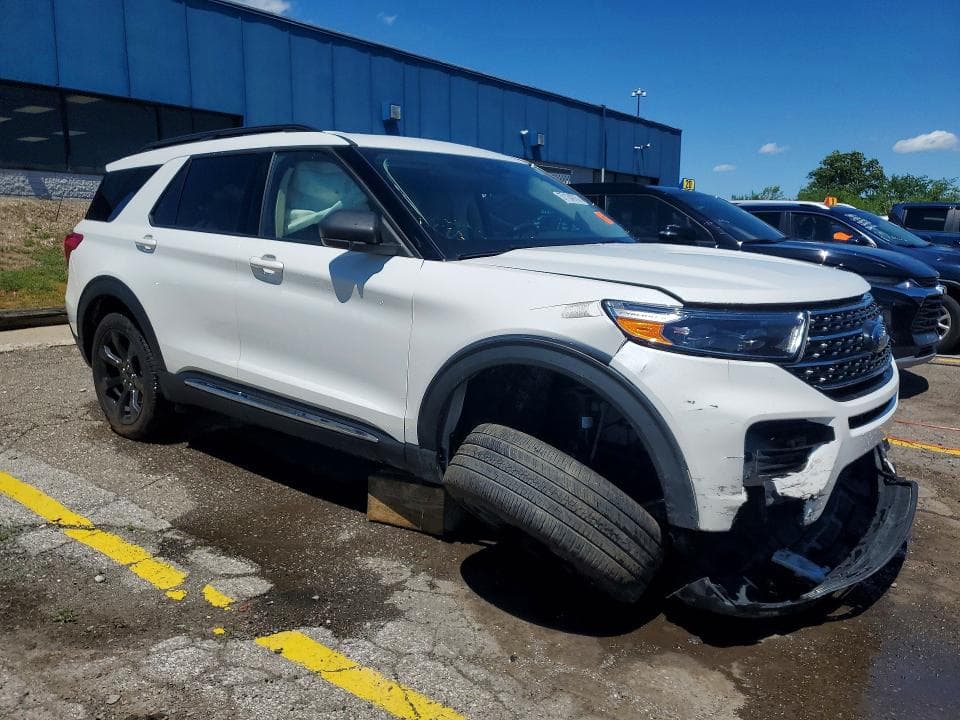 2022 FORD EXPLORER XLT 4