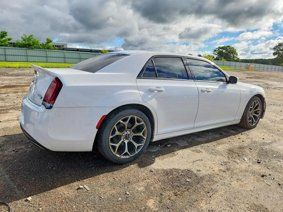 2018 CHRYSLER 300 S 3