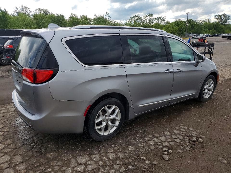 2017 CHRYSLER PACIFICA LX 3