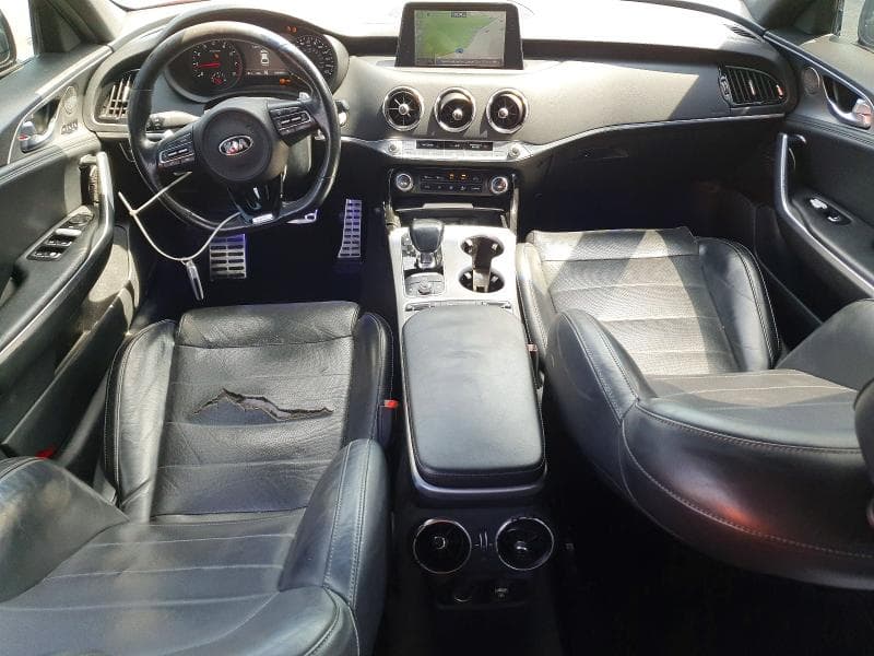 2018 KIA STINGER GT2 8