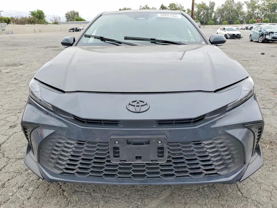 2025 TOYOTA CAMRY SE 5