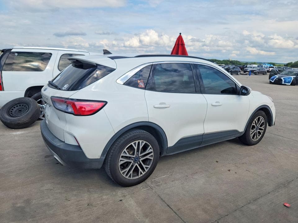 2021 FORD ESCAPE SEL 3