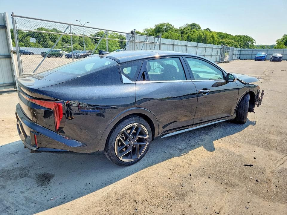 2025 KIA K4 GT LINE 3