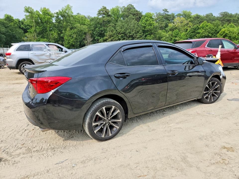 2019 TOYOTA COROLLA SE 3
