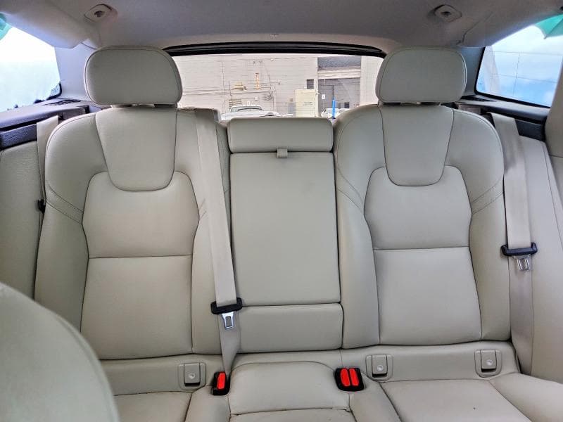 2024 VOLVO XC60 PLUS 10