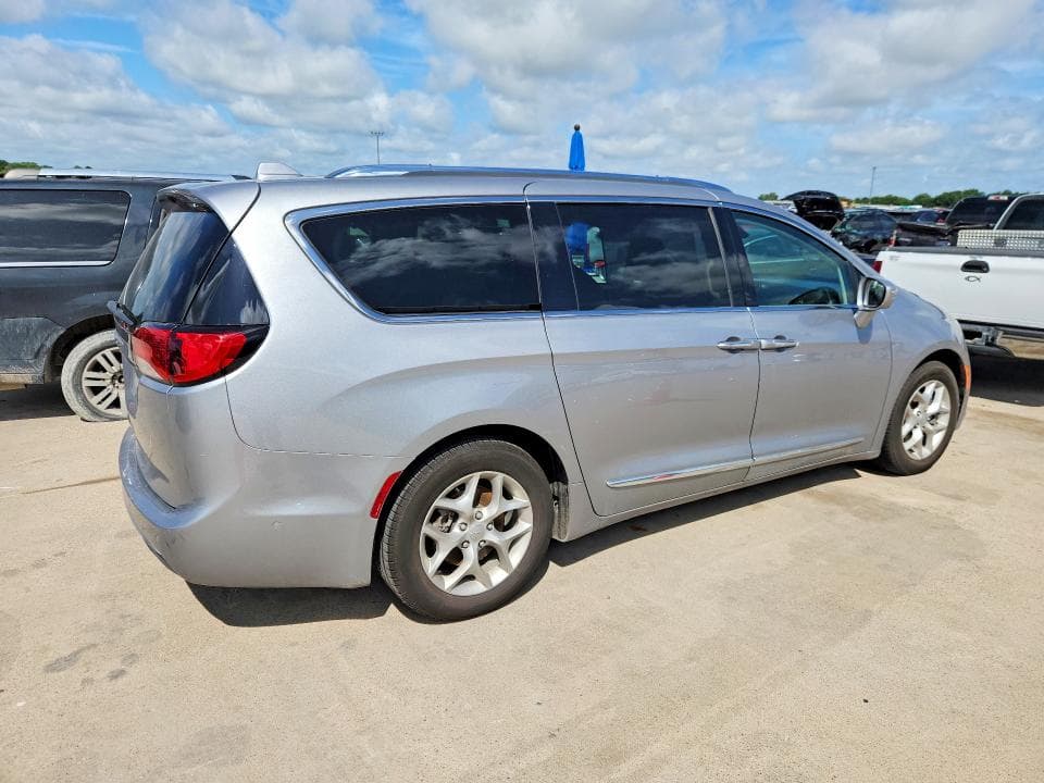 2018 CHRYSLER PACIFICA TOURING L PLUS 3