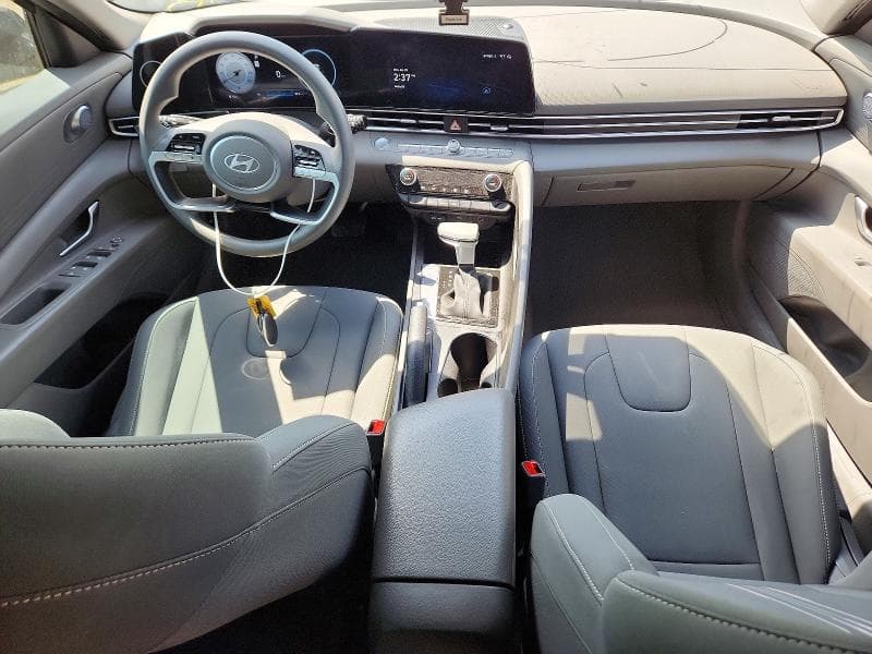 2024 HYUNDAI ELANTRA SEL 8