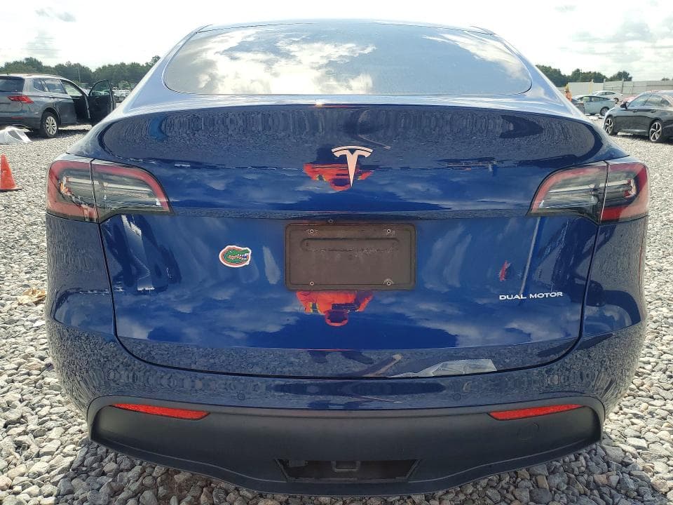2022 TESLA MODEL Y 6