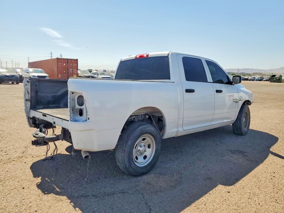 2022 RAM 1500 CLASSIC SLT 3