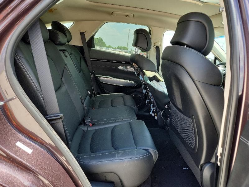 2023 GENESIS GV70 2.5T STANDARD 10