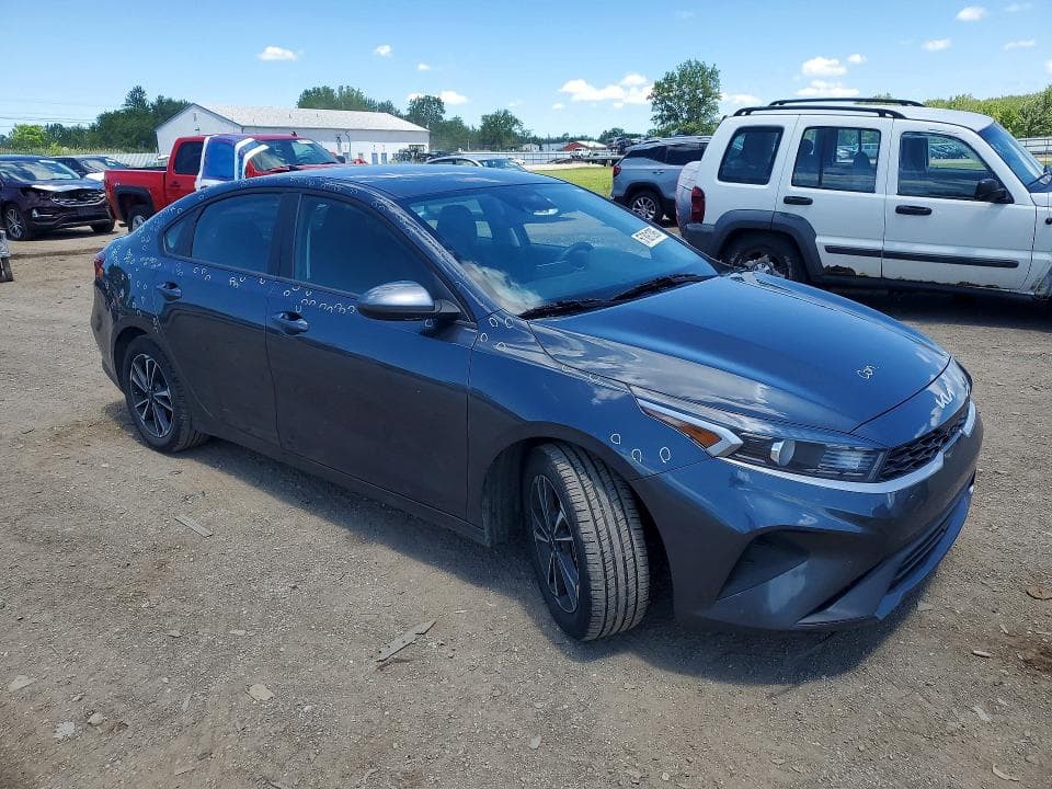 2024 KIA FORTE LXS 4