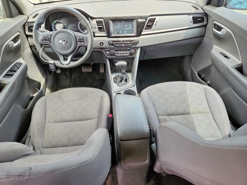 2017 KIA NIRO LX 8