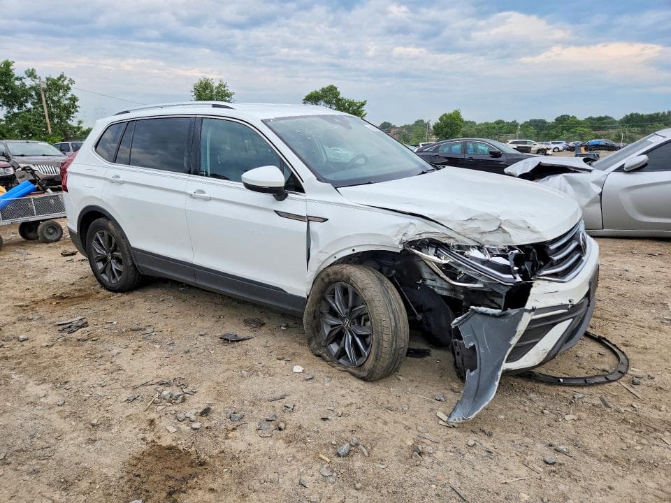 2022 VOLKSWAGEN TIGUAN SE 4